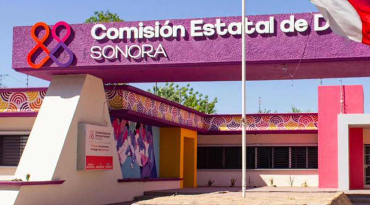 Dos ganadores en el concurso de mural de la CEDH Sonora.